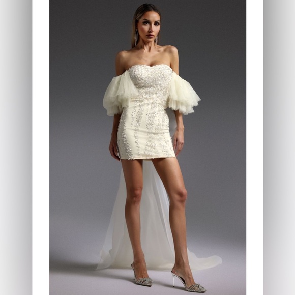 Bella Barnett Dresses & Skirts - Bella Barnett Emma Off-the-Shoulder Sequin Streaking Mini Dress